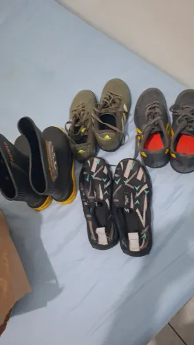 Lote de sapatos infantis