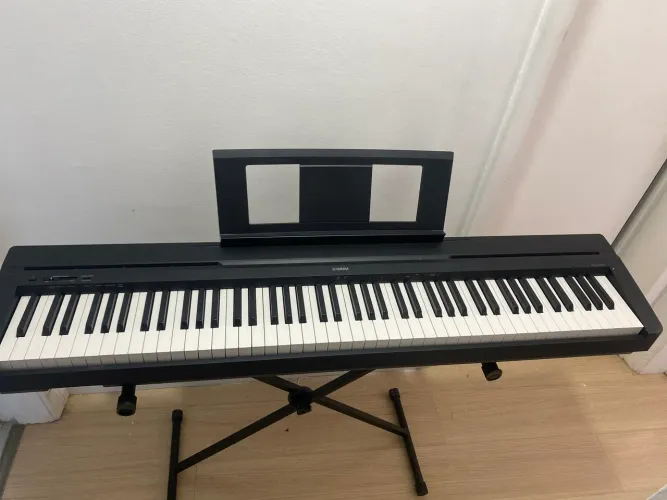 Piano elétrico Yamaha P-45B