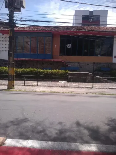 Imóvel Comercial Amplo com 798 m², 13 Salas e 16 Vagas Rua Santos Dumont
