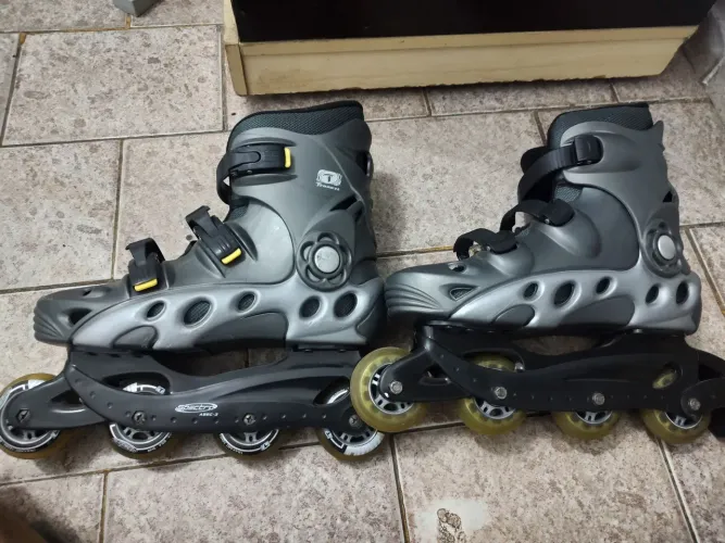 Patins semi profissional 4 rodas da Traxart