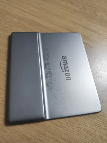 Kindle Oasis 32GB 10ª Geração (Luz Quente) - Impecável c/ Capa