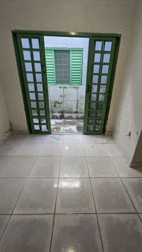 Vendo portas e janelas