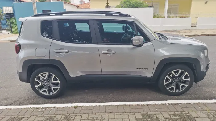 Jeep Renegade Longitude 1.8 4X2 Flex 16V Aut. 2021