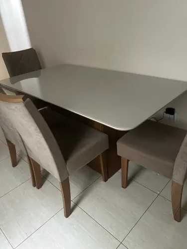 Mesa jantar 6 cadeiras com tampo de vidro branco lapidado