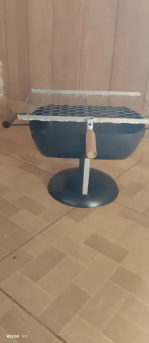 Churrasqueira de mesa pequena, grelha 35x25 ajustável 