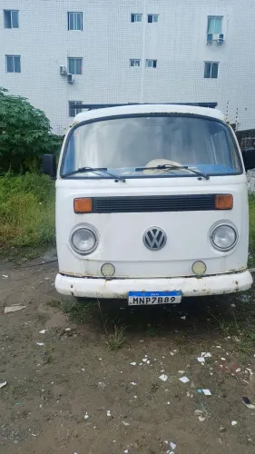 Volkswagen Kombi Furgão (álcool) 2004