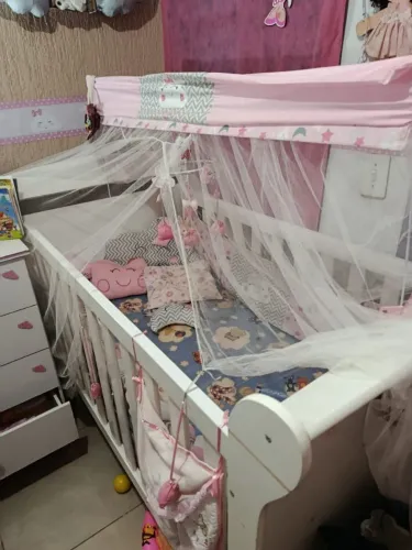 Vende se um berço  com colchão 230