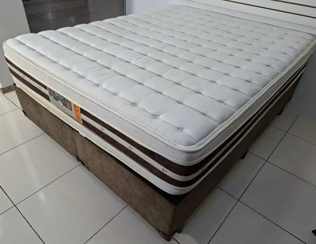 Cama Queen Size, Castor - ENTREGA GRÁTIS
