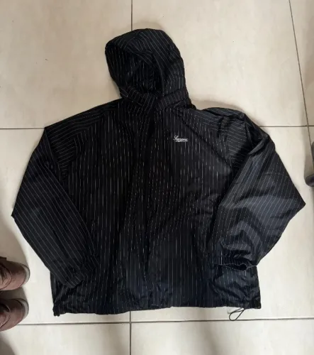Conjunto Supreme Reflective Pinstripe Track Jacket + Calça Original