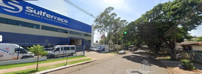 aluga-se casa comercial