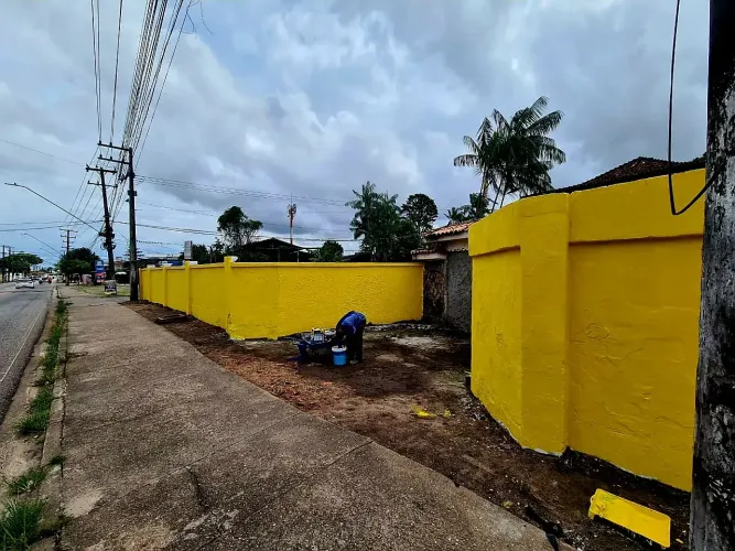 Lene Pegado Vende Terreno de 2.500 m² com Edificação P/Financiar na Rod Arthur Bernardes Á