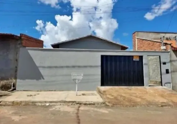 VENDE-SE CASA NA NOVA CIDADE