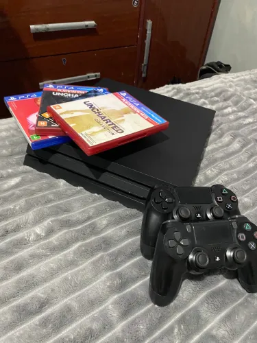 PLAYSTATION 4 PRO