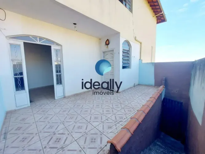CASA 3 QUARTOS SENDO 2 SUÍTES NO BAIRRO ITATIAIA_ LOCAÇÃO