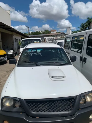 Mitsubishi L200 GL 2.5 4X4 CD Diesel 2010