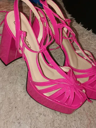 Vendo sapato