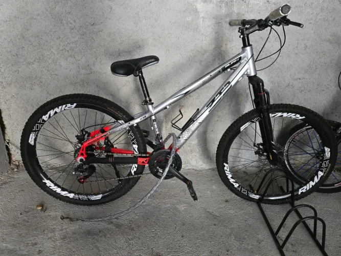 Bicicleta ZT3 Aro 26 com marcha