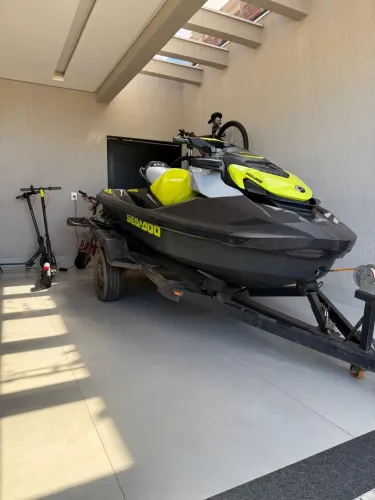 Jet Ski Seadoo 230