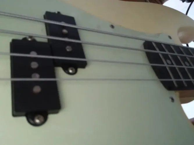 Tagima MB40 Contrabaixo Baixo 4 cordas