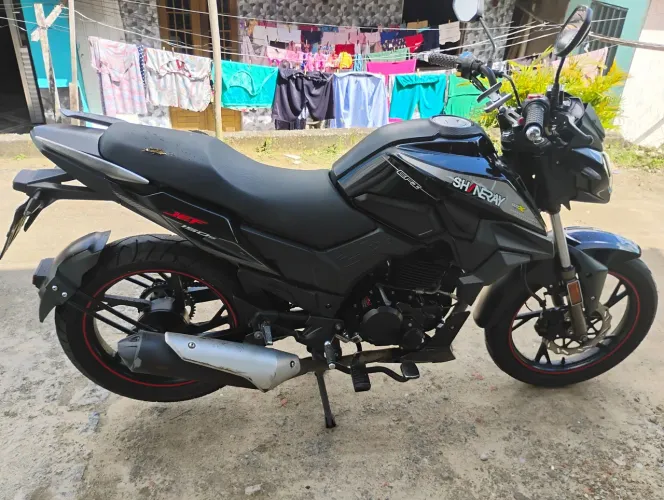 moto nova para vender ou trocar em moto de cilindrada mais alta