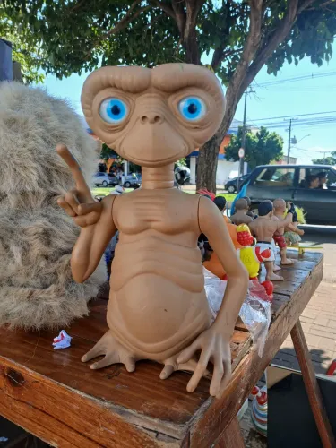 Boneco ET  extraterrestre filme