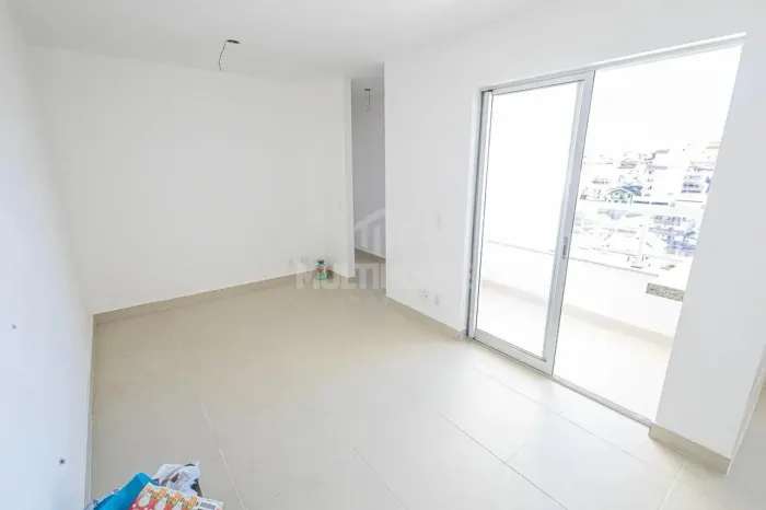 Apartamento de 56m² com 2 Quartos, 1 suíte, 1 vaga e Varanda no bairro Serrano