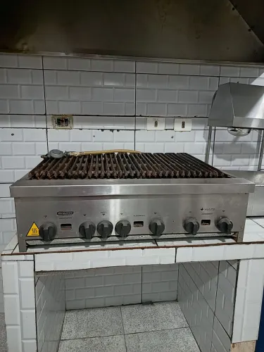 VENDO CHAR BROILER VENÂNCIO