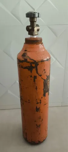 Cilindro de gás helio