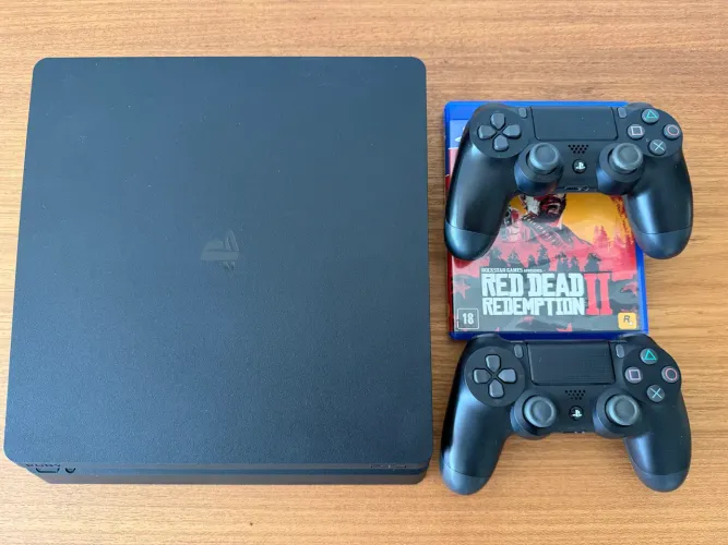 PS4 Slim | 2 controles