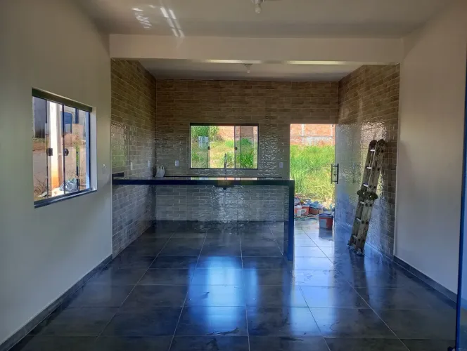 Vende-se ágio de uma casa no bairro jardim Europa 1, casa de Lage recém construída .