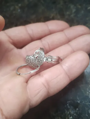 Vendo esse par de Brinco de pressão