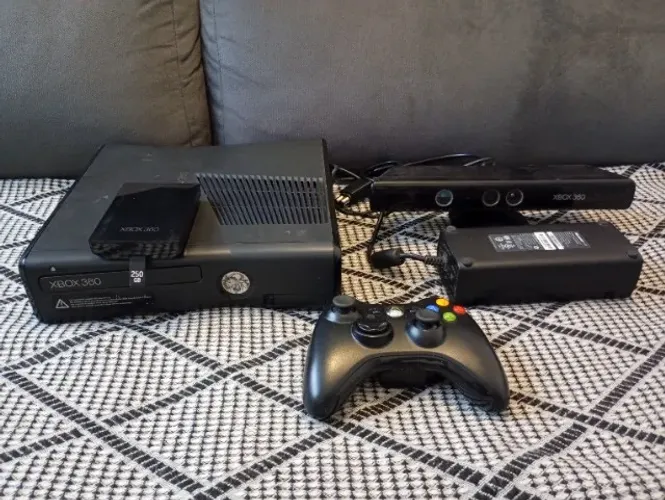 Xbox360 Desbloqueado RGH - defeito Luz Vermelha