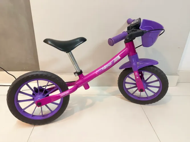 Bicicleta de Equilíbrio Infantil Nathor Rosa - Sem Pedal (Pouco Uso)