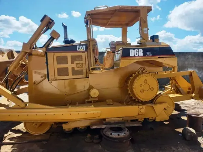 TRATOR ESTEIRA D6R XL A VENDA FINANCIADO