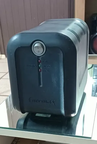 Estabilizador Enermax 1000va bivolt