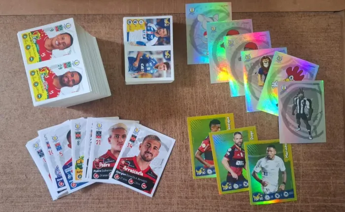 LOTE FIGURINHAS CAMPEONATO BRASILEIRO 2021