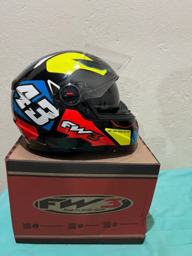 CAPACETE FW3 NOVO 1 MES DE USO