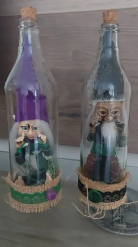 Duendes  na garrafas 