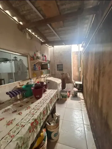 *CASA A VENDA COM URGÊNCIA NO BENGUÍ (V.N)