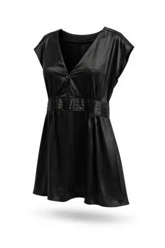 Blusa de Seda Preta Plus Size