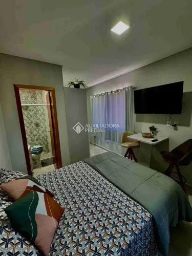 STUDIO NO MORRO DAS PEDRAS Á 800 M DA PRAIA