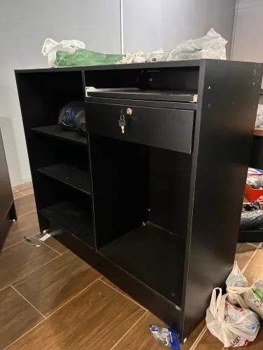 Balcão Caixa Preto