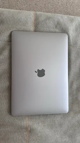 MacBook Air Retina 13? (2018) cinza