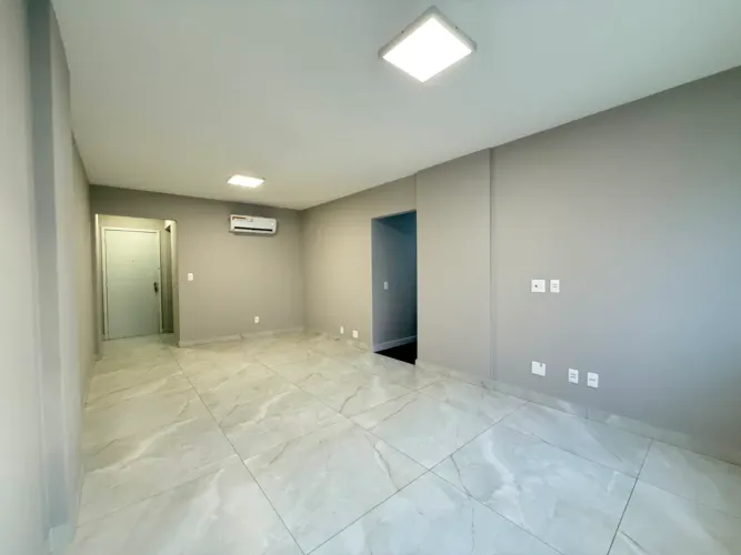 Vendo ótimo 3 quartos. 110 m2, 1 vaga. Sol da manhã
