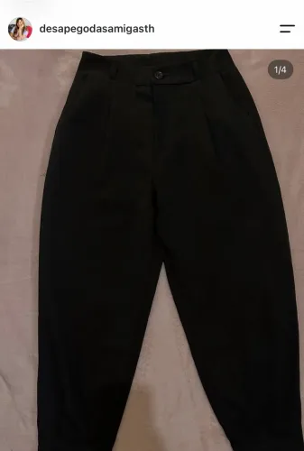 Calça preta de tecido