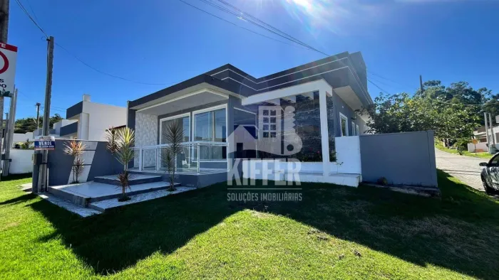 Casa em Condomínio Fechado | 3 quartos | 1 suíte | Planejados à venda por R$ 510.000 - Cax