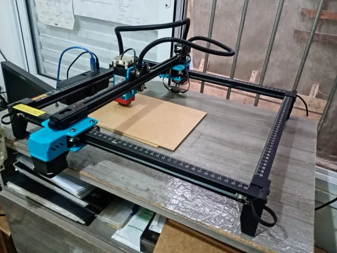 Máquina Gravação e Corte a Laser TTS 55