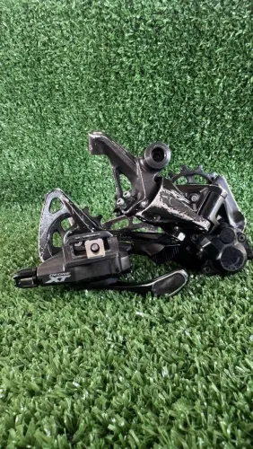 Câmbio e Passador XT M8100 12v