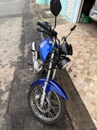 MOTO TITAN 150