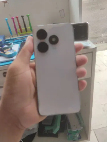 Vende-se tecno spark 20c